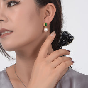 Dorra Jolla 925 Sterling Silver Created Emerald Pearl Earrings