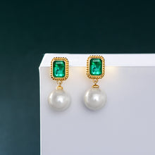 Dorra Jolla 925 Sterling Silver Created Emerald Pearl Earrings
