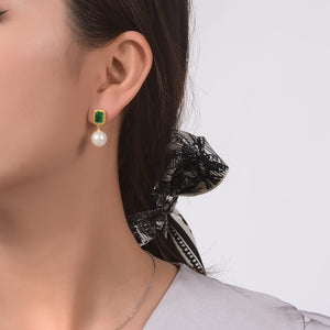 Dorra Jolla 925 Sterling Silver Created Emerald Pearl Earrings